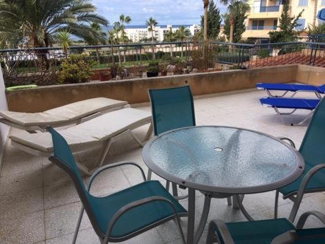 King'S Palace - Spacious 2 Bed, 2 Bath With Sea And Pool Views Paphos Exteriör bild